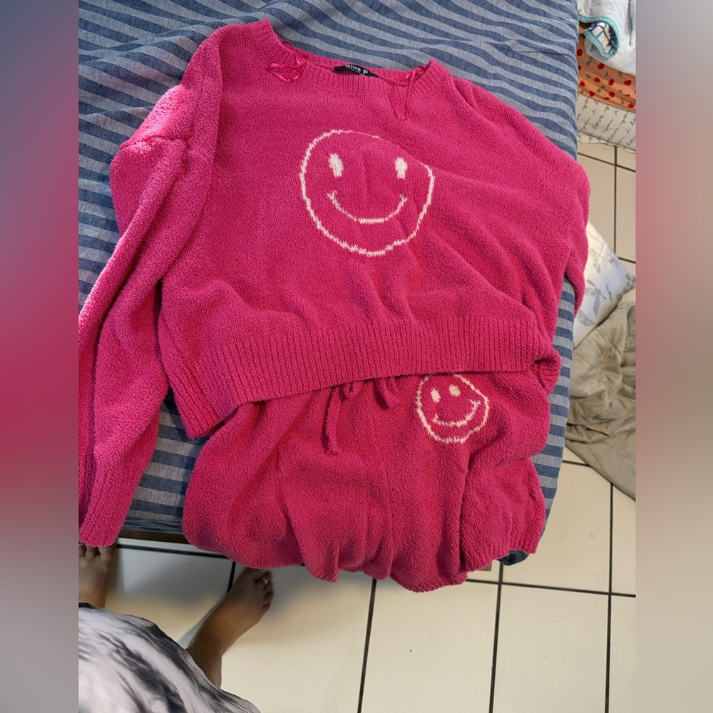 Pink Smiley Face Women Sweater